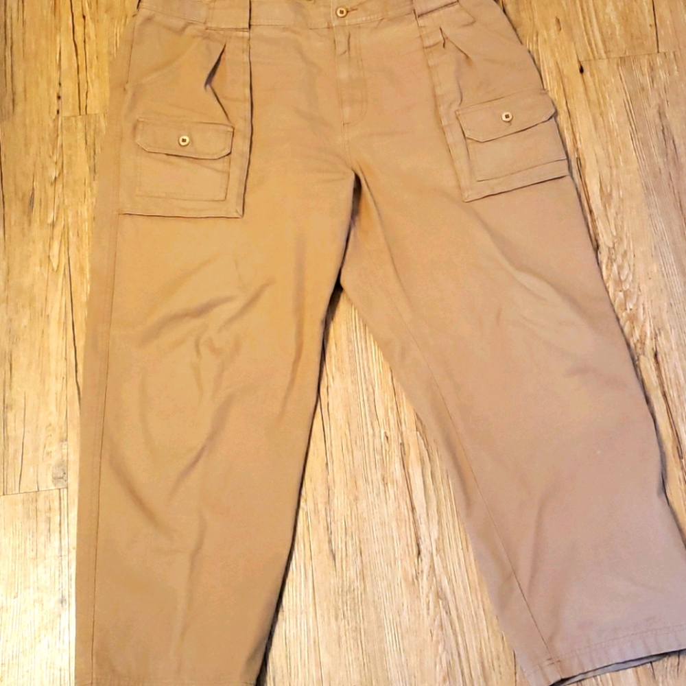 Cabelas khaki pants